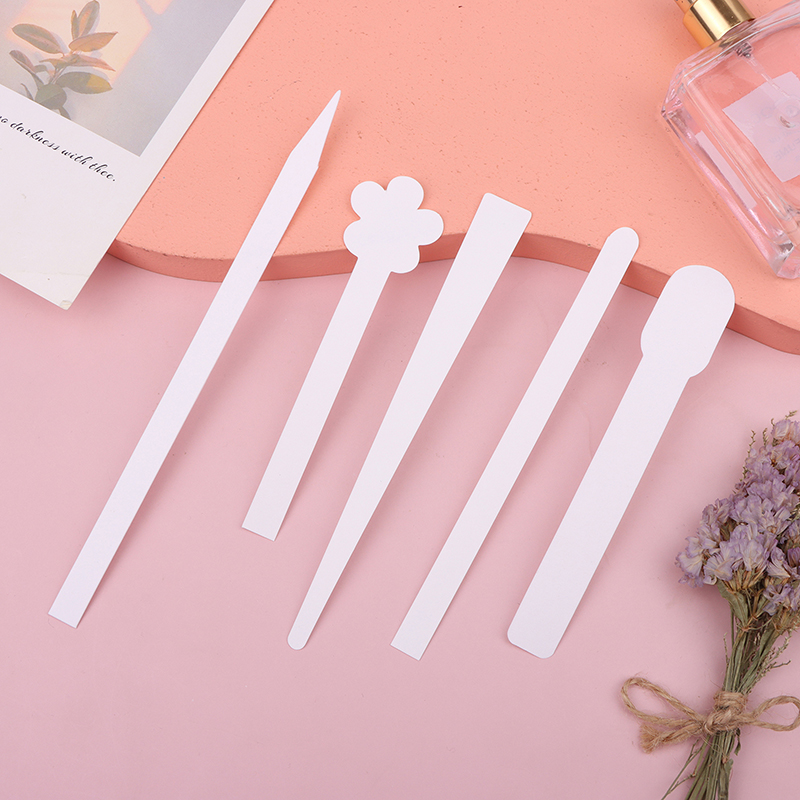 新商品・100枚/ロット 丸型アロマテラピーフレグランス香水 - Perfume Fragrance Oil のレビューと価格